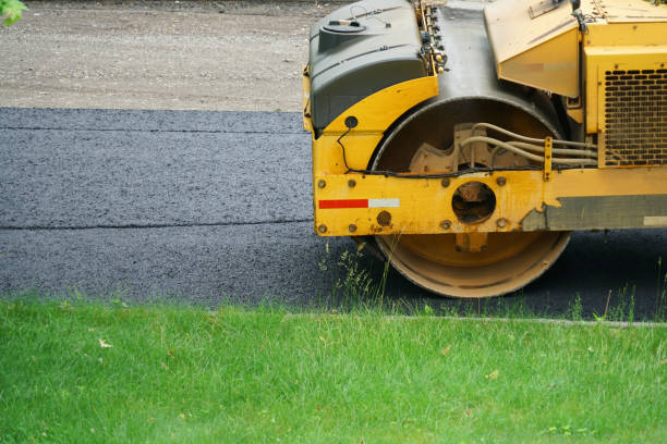 Best Residential Driveway Paver Services  in Muscle Shos, AL
